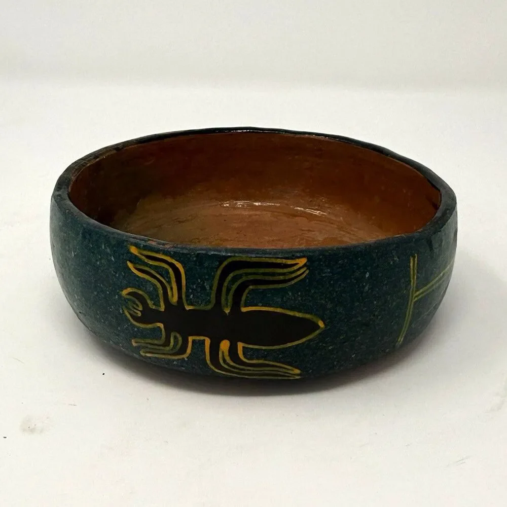 Rarchi Peru Hand-Painted Glossy Clay/Ceramic Bowl Blue Brown Yellow Animal